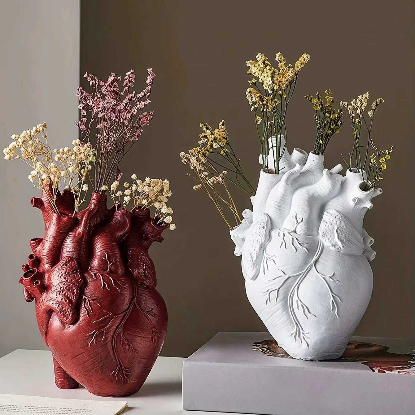 Anatomical Heart Vase Resin Figurine Glam Style Collectible Decorative Anatomy Themed Design Flower Holder for Tabletop Display